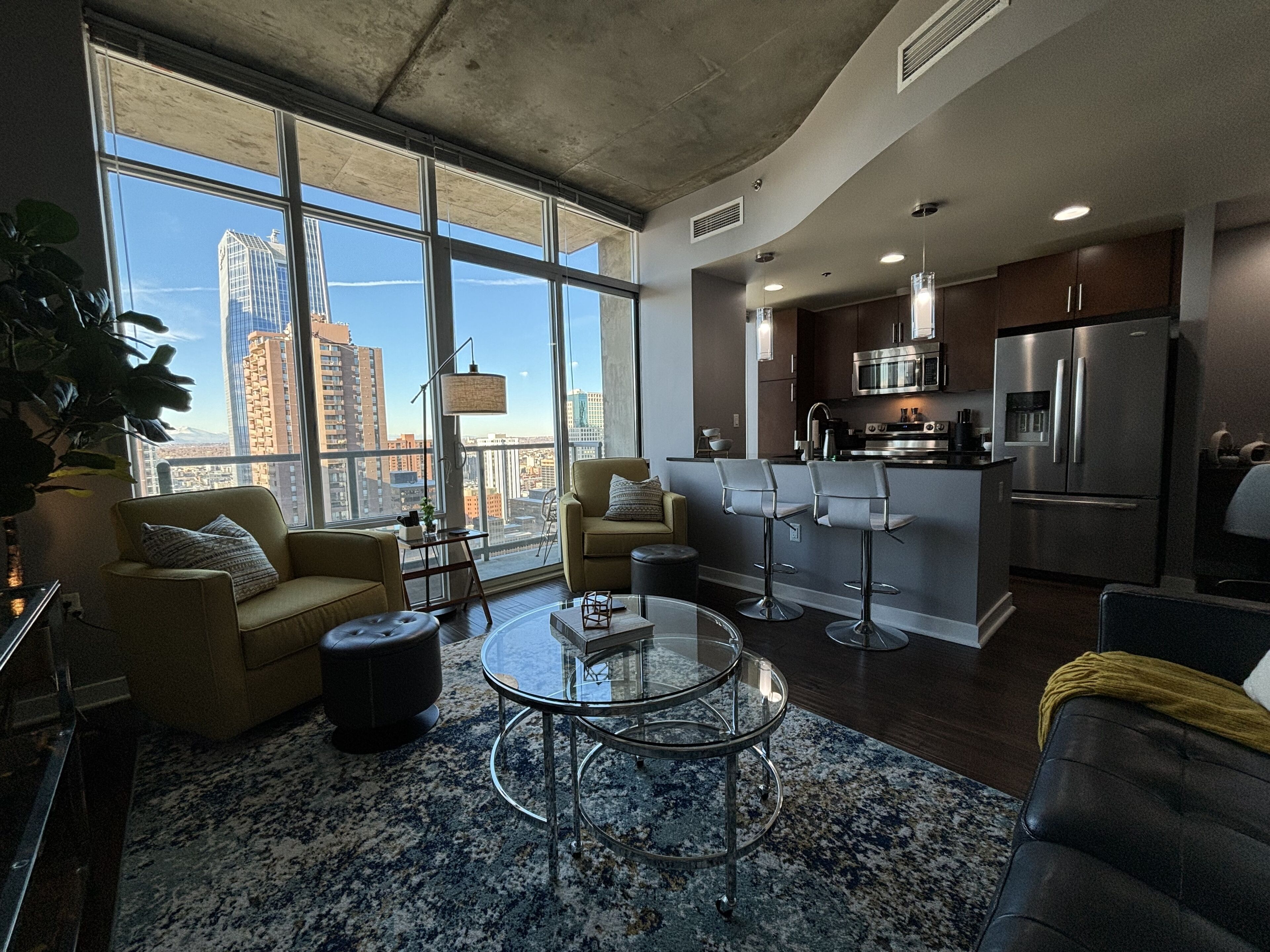 Mountain and city views~Spire luxury Condo