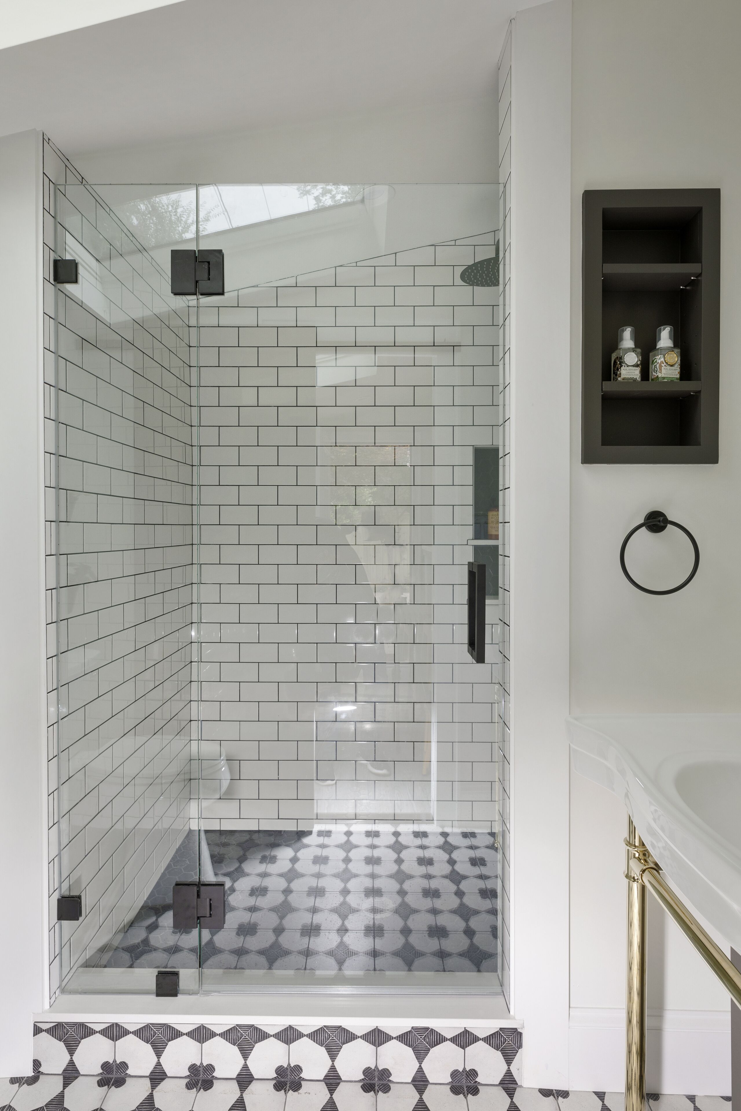 Shower, towels, soap, shampoo