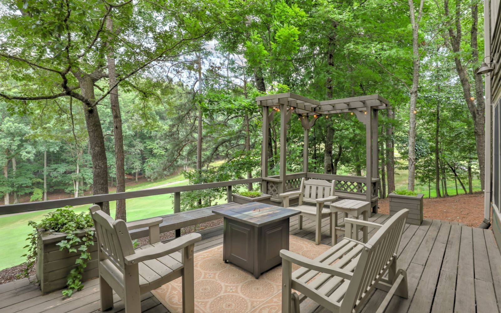 Fairway to Seven - King Bed, Big-screen TVs & Golf Course Views