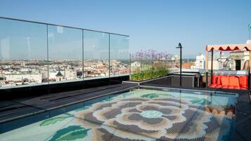 Außenpool (je nach Saison geöffnet)