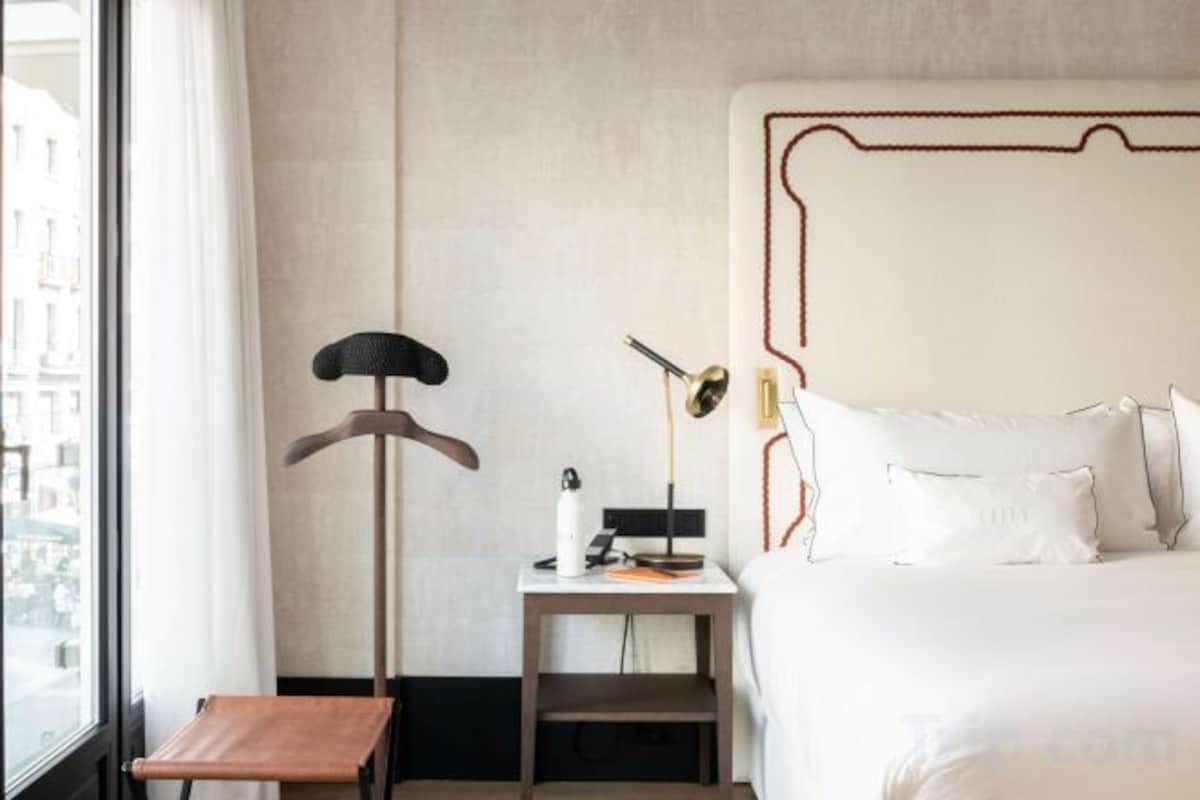 Minibar, in-room safe, blackout drapes, soundproofing