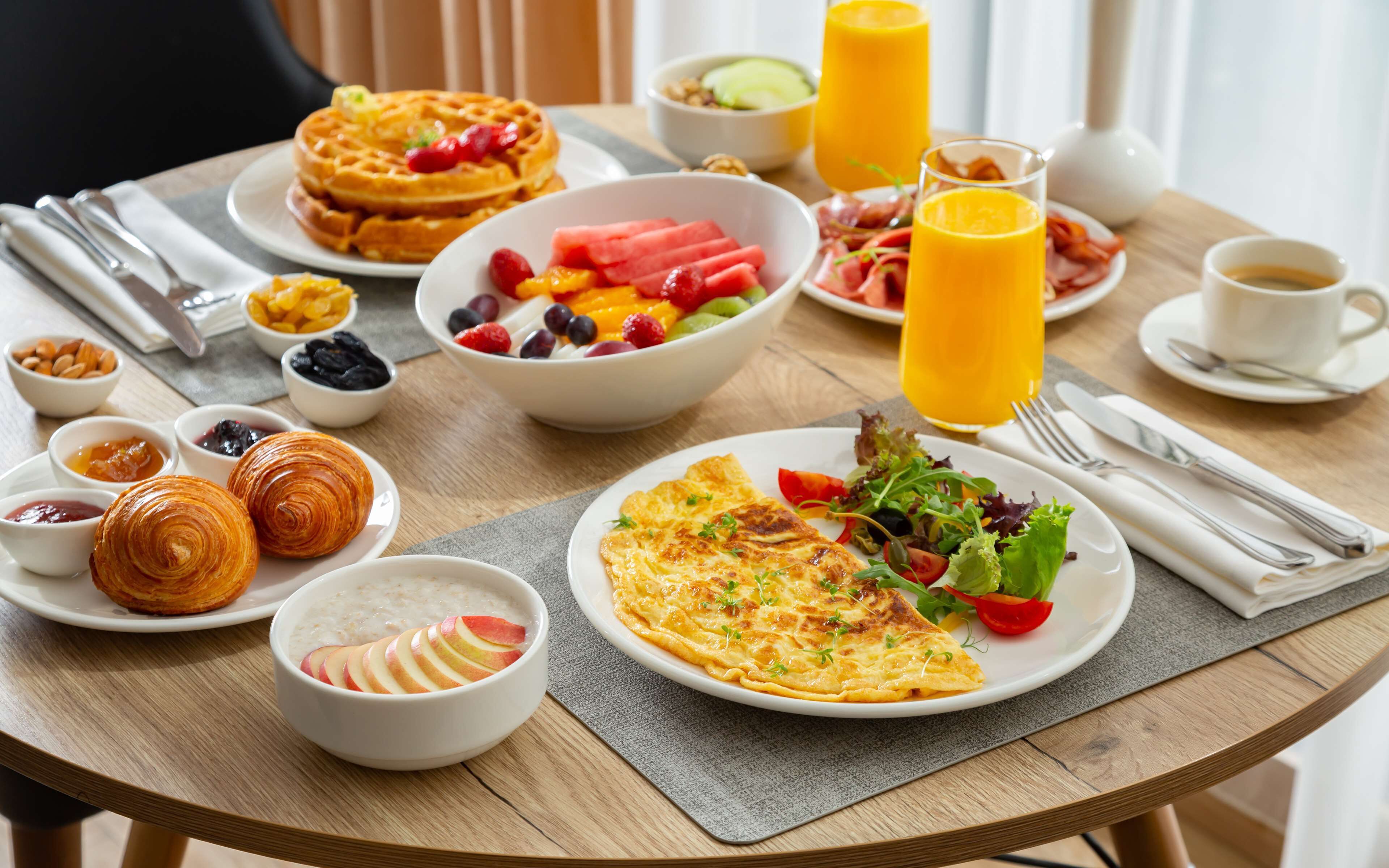 Daily buffet breakfast for a fee