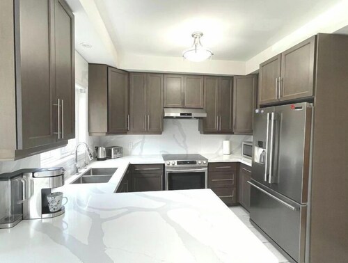 Luxurious 6 BR House Backing On Ravine Lot.. in Doon Area of Kitchener