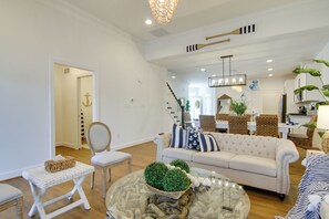 TV, fireplace, stereo
