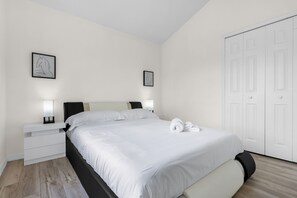4 bedrooms, free WiFi, bed sheets