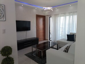Living area - Garden Tower (Puñal)
