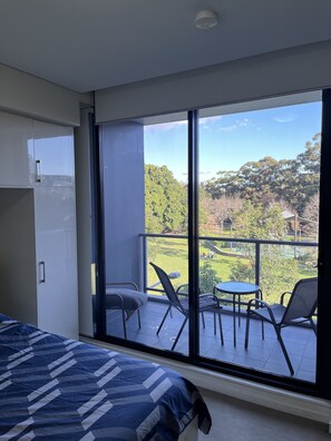 1 bedroom, internet, bed sheets