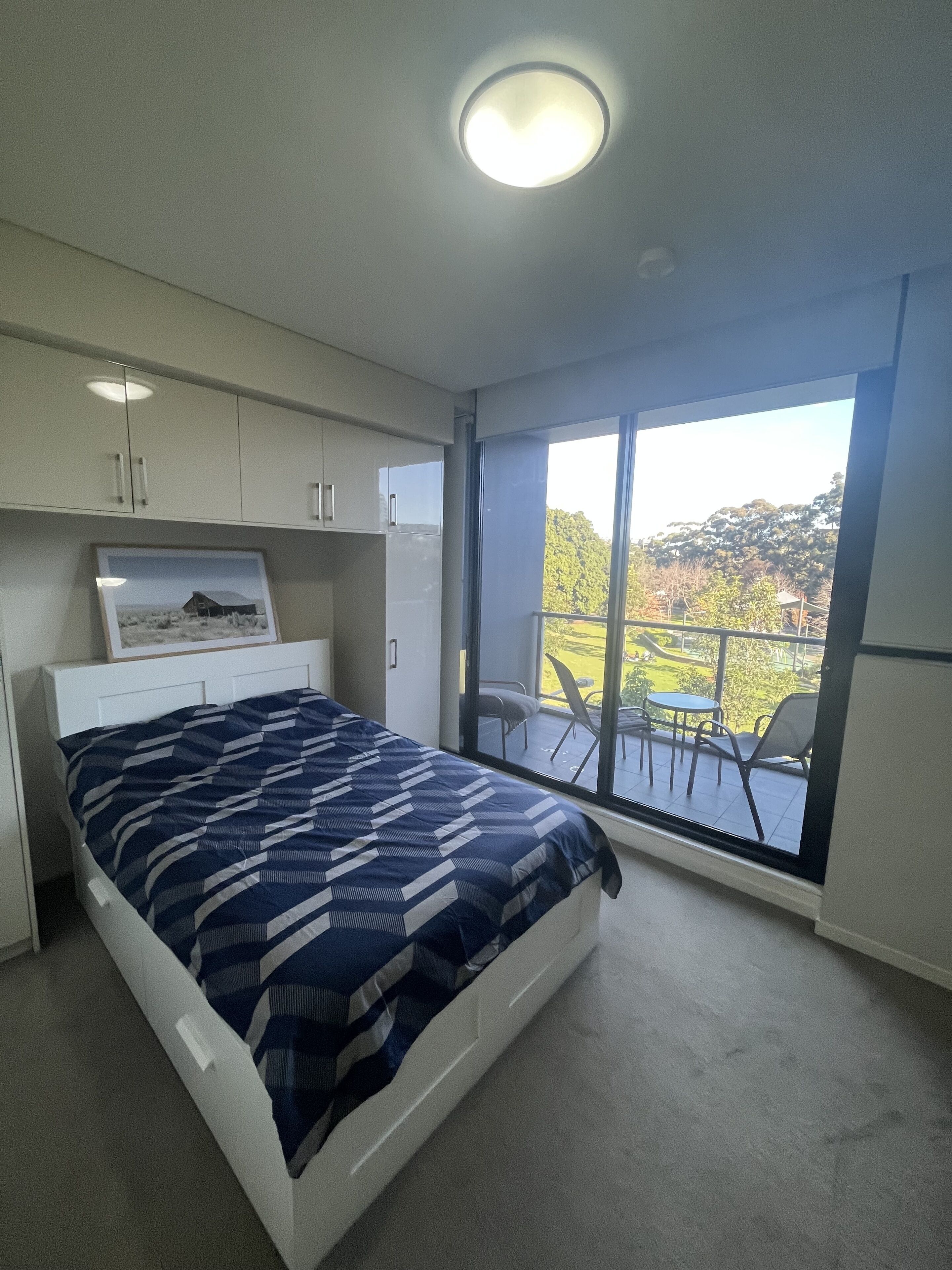 1 bedroom, internet, bed sheets