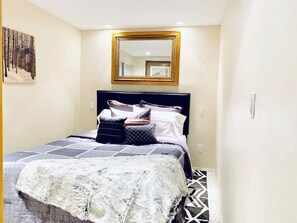 1 bedroom, iron/ironing board, WiFi, bed sheets