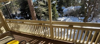 2 Bedroom 1.5 bath rental in Tahoe City WiFi, XC Ski resort, boat launch nearby