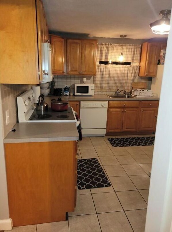 Microwave, dishwasher, toaster, blender