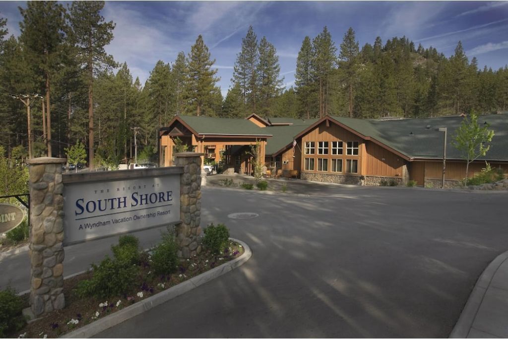 Sierra Getaway - Short Walk to the Lake