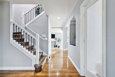 A Mountain View Retreat with pool, hot tub and more...