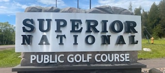 Lola’s Lodge Ski-In/Ski-Out 3 bedroom Lodge near hiking/golf