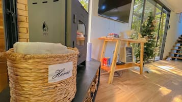Tiny House in the Forest, Hot tub, Fireplace, Forest View | Living area