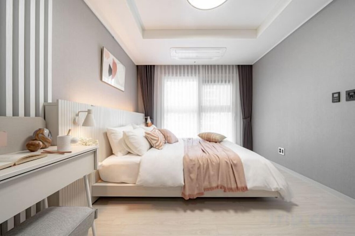 Down duvets, memory-foam beds, laptop workspace, blackout curtains