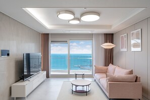 Family Three Room Ocean | Vistas desde la habitación