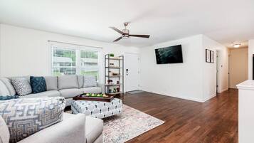 Smart TV, tavolo da ping pong