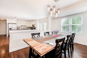 Dining - Bright & open | family & pets | fenced yard, deck (Saint Louis)