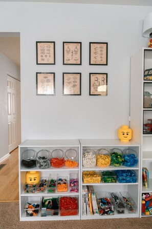 Interior - Builditplace! Kid friendly Stay, Play and Create! (Akron)
