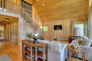 テレビ、卓球台