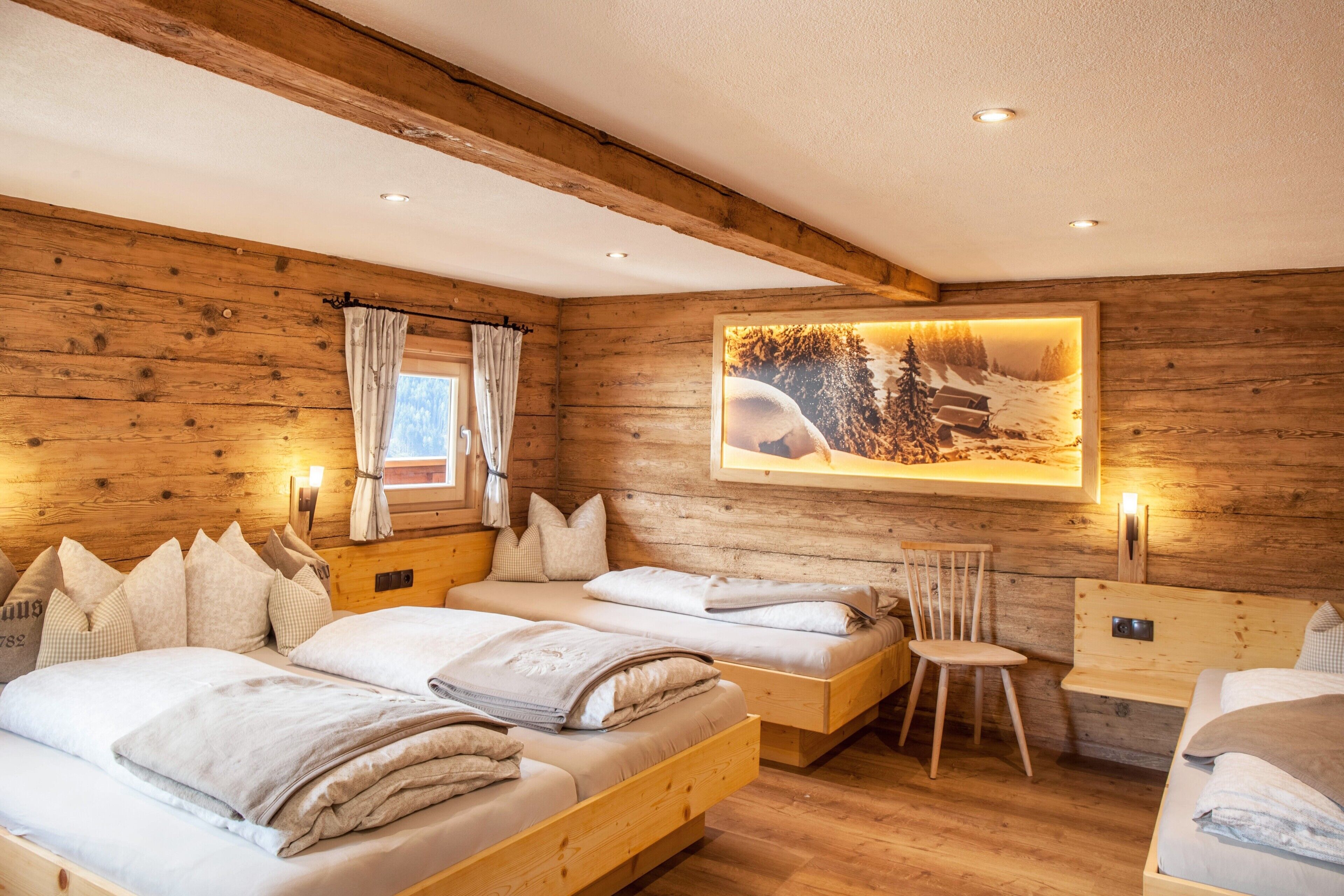 4 Schlafzimmer, kostenloses WLAN, Bettwäsche