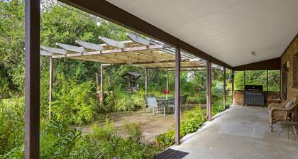 Shady Trees Barrington