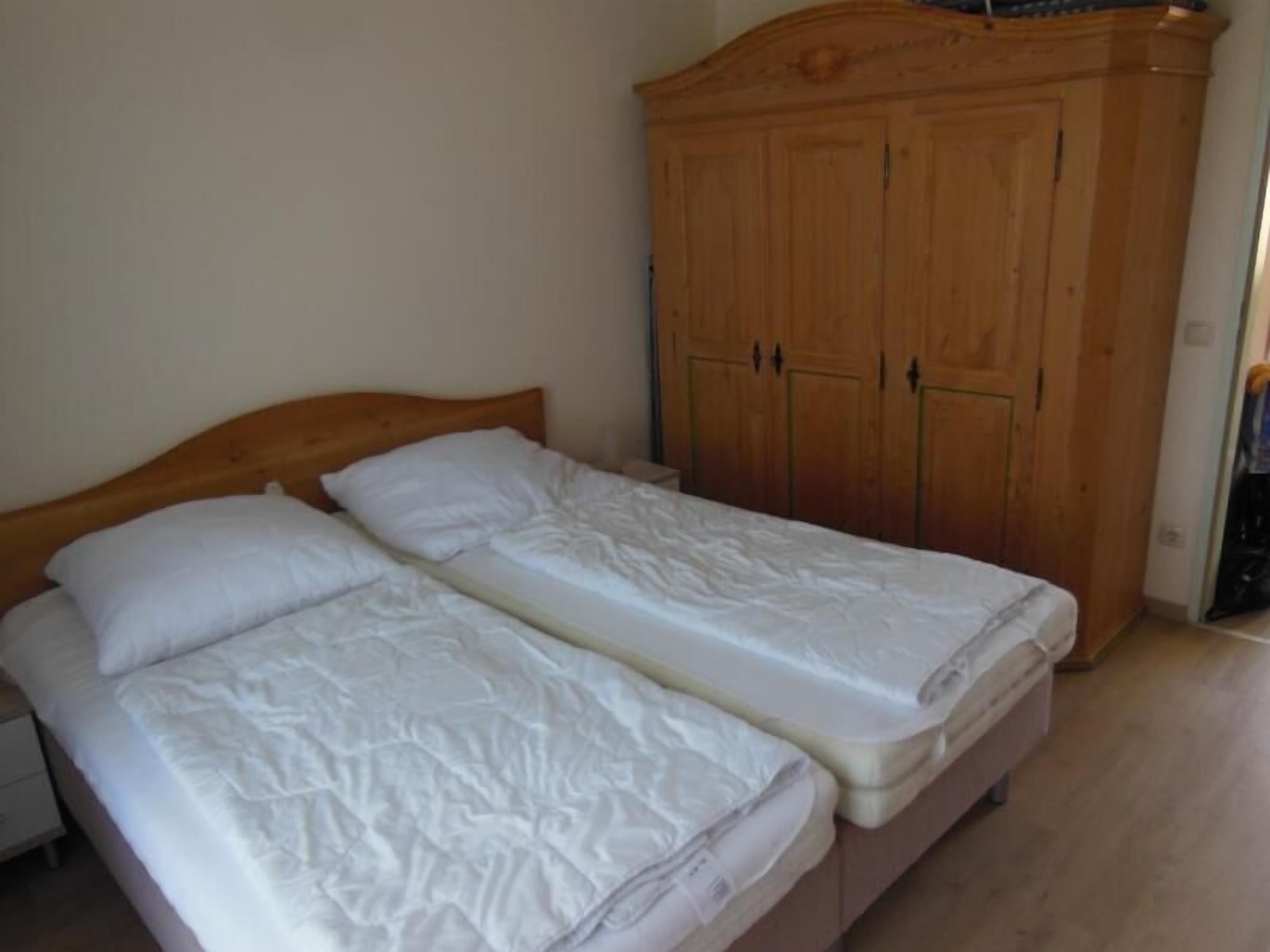Spacious Two-room Apartment For Up To 4 People With Its Own Balcony Or Terrace - Viechtach
