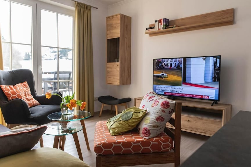Geräumige Drei-zimmer-ferienwohnung Für Bis 6 Personen Mit Sonniger Terrasse - Viechtach