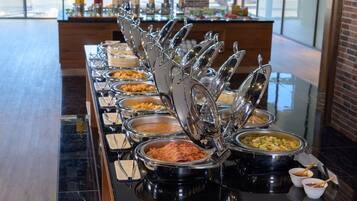 ๋งค์ผ ์
ํ ์๋น์ค ๋ฌด๋ฃ ์์นจ ์์ฌ ํฌํจ