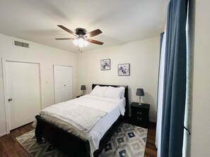 2 bedrooms, desk, iron/ironing board, travel crib