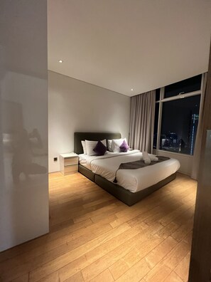 Egyptian cotton sheets, premium bedding, free WiFi, bed sheets - Vortex Suites KLCC by Luna (Kuala Lumpur)