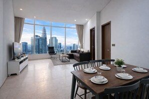 Cadar kapas Mesir, peralatan tempat tidur premium, Wi-fi percuma 