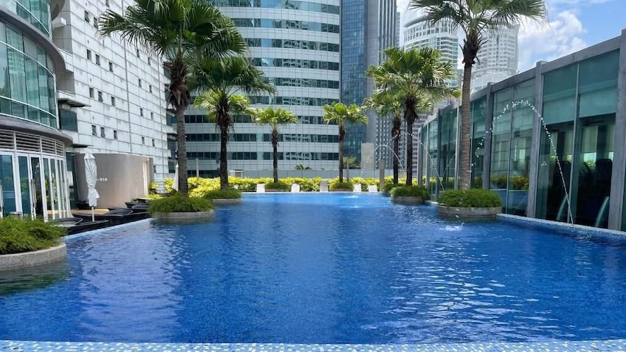 Vortex Suites KLCC by Luna