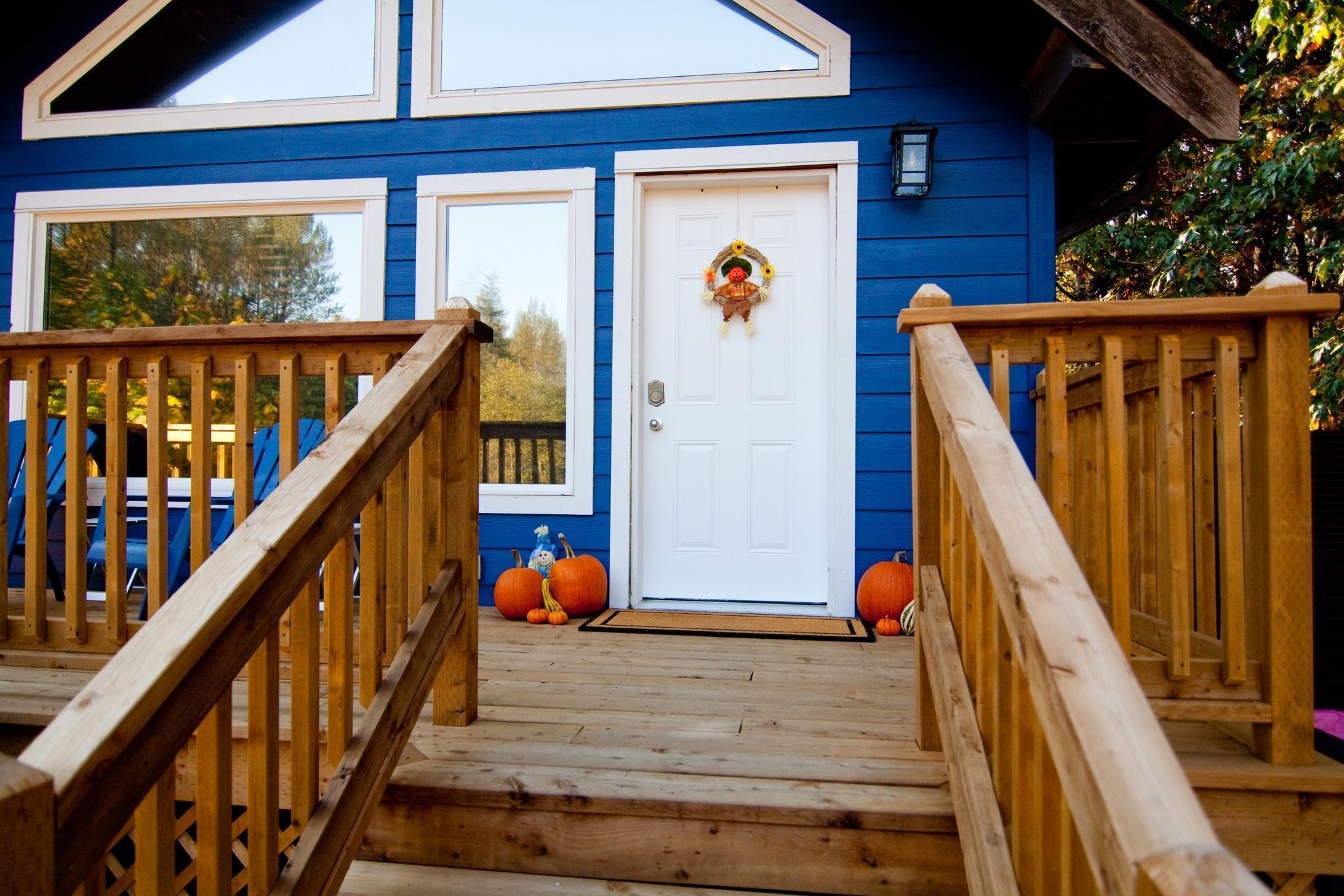Cozy Cabin steps from the Oyster River