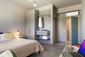 6 Schlafzimmer, Bügeleisen/Bügelbrett, kostenloses WLAN, Bettwäsche