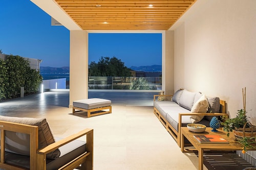 Design villa with private pool & sea-view terraces