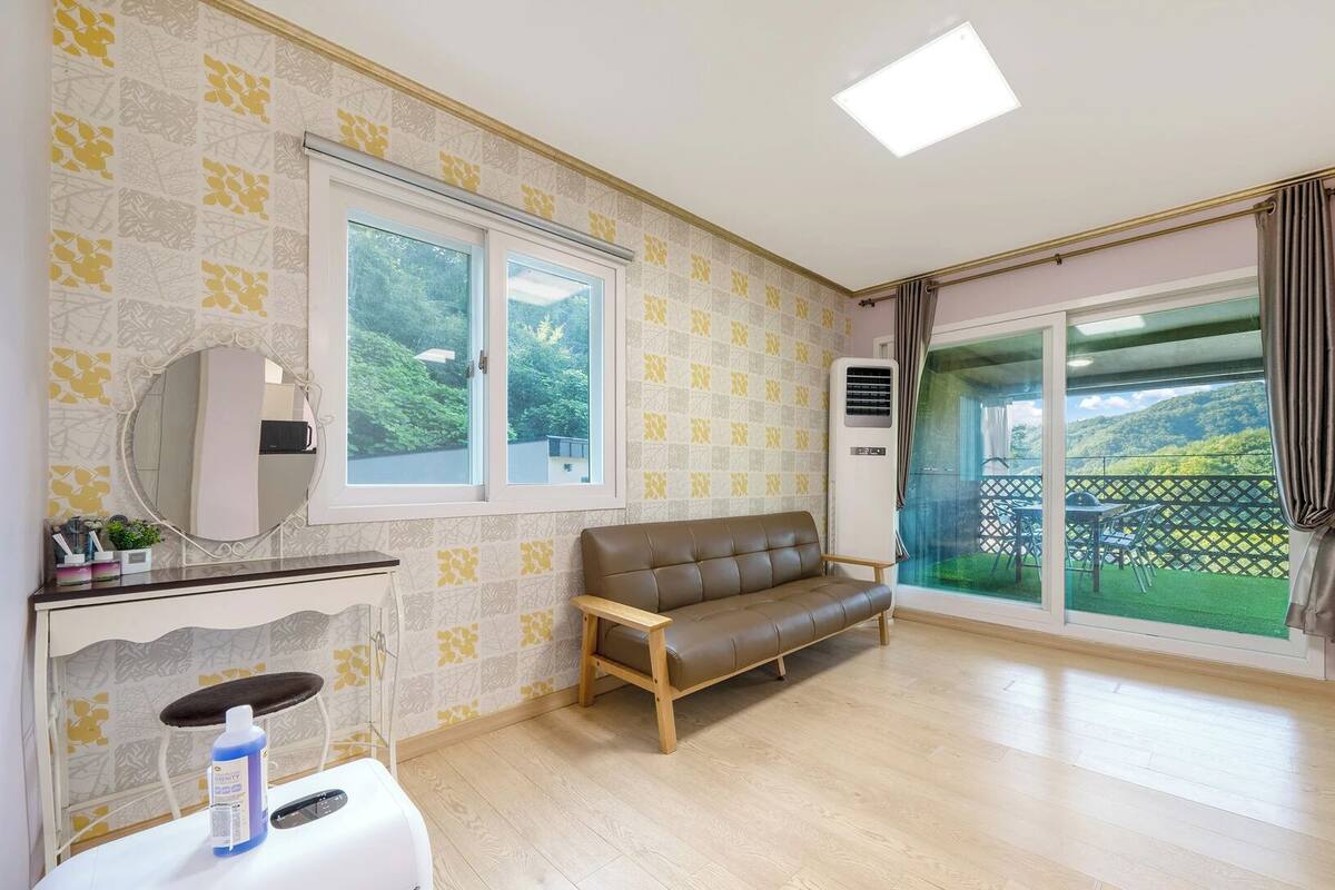 Basic Room, 1 Bedroom (103) | 1 bedroom, free WiFi