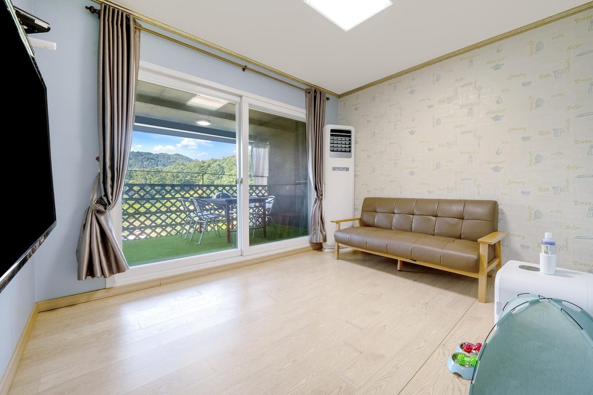 Basic Room, 1 Bedroom (104Ho(pet)) | 1 bedroom, free WiFi