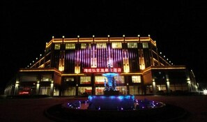 Exterior - Haiwang Hongya Hot Spring Hotel (Wen County)