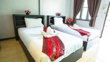Blackout curtains, free WiFi, bed sheets
