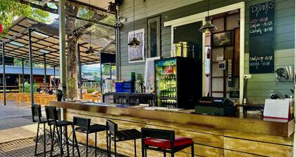 Revolution Pai - Hostel