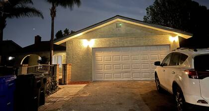 2-12 people 4 bedrooms 6 beds 2 bathroom, free parking, pets friendly