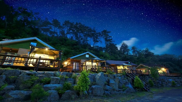 Exterior - Hongcheon Stonebrown Pension (Hongcheon)
