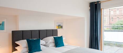 4 habitaciones, escritorio, tabla de planchar con plancha y wifi gratis