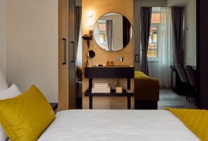 Deluxe Double or Twin Room | Premium bedding, down comforters, individually decorated