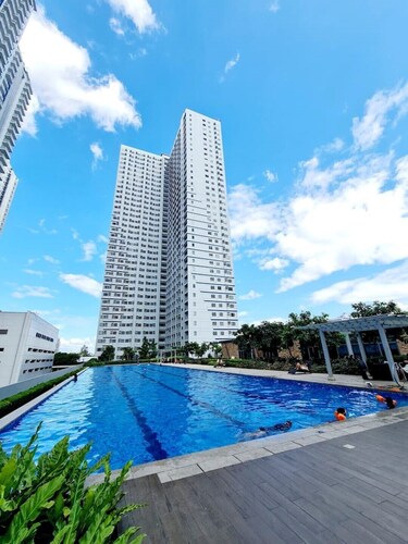 Minimalist 1BR nr SM North |Fastnet |Parking