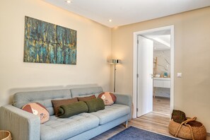 Smart TV, fireplace - Villa Santa Madalena, a Home in Madeira (Arco da Calheta)