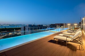 Seasonal outdoor pool - Hotel Cielo (Siheung)