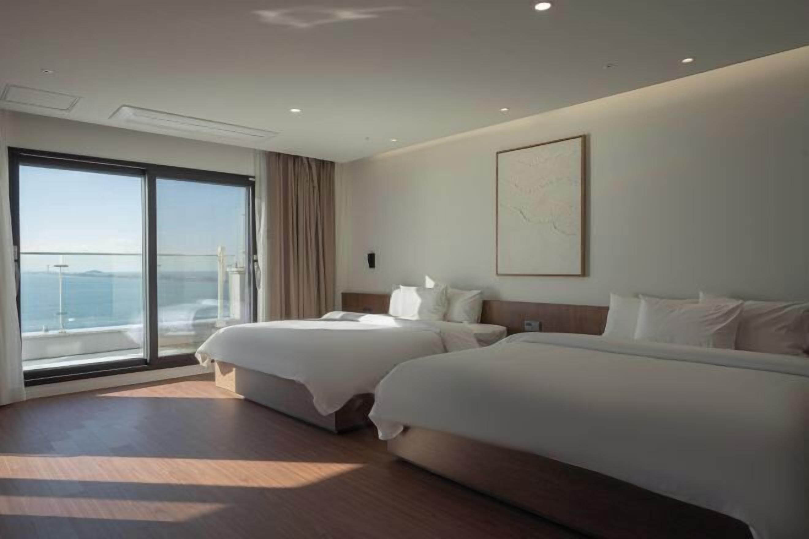 Seprai premium, selimut bulu angsa, dan bantalan ekstra lembut